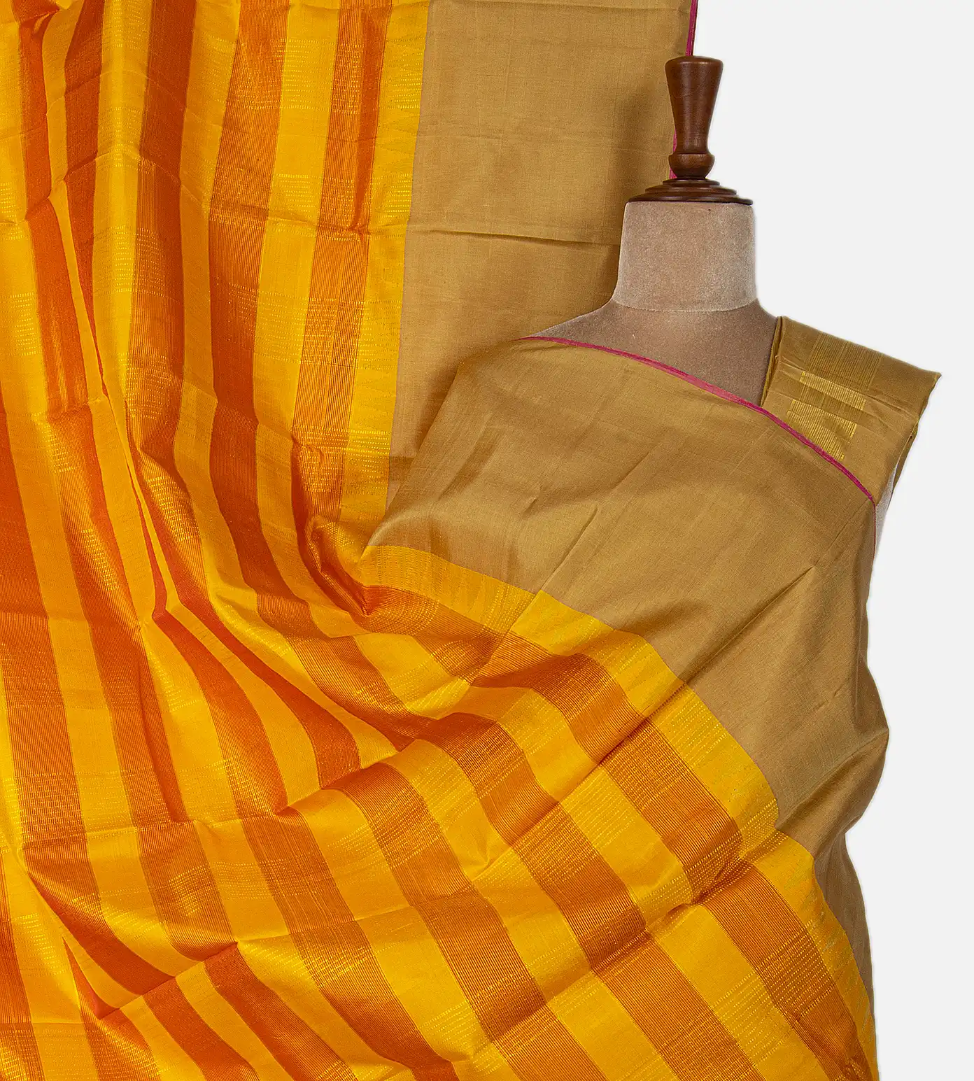 yellow-kanchipuram-silk-saree-b0637018-a