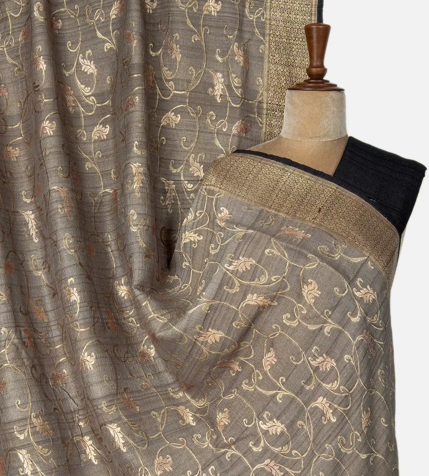 Grey Banarasi Tussar Georgette Saree1