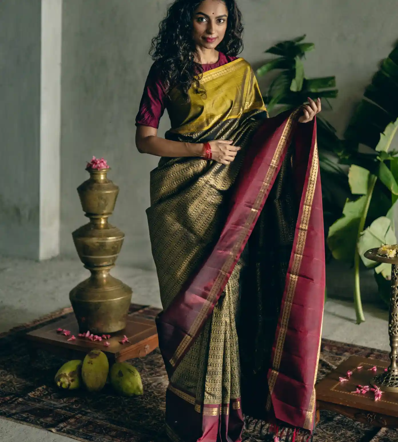 Black Kanchipuram Silk Saree2
