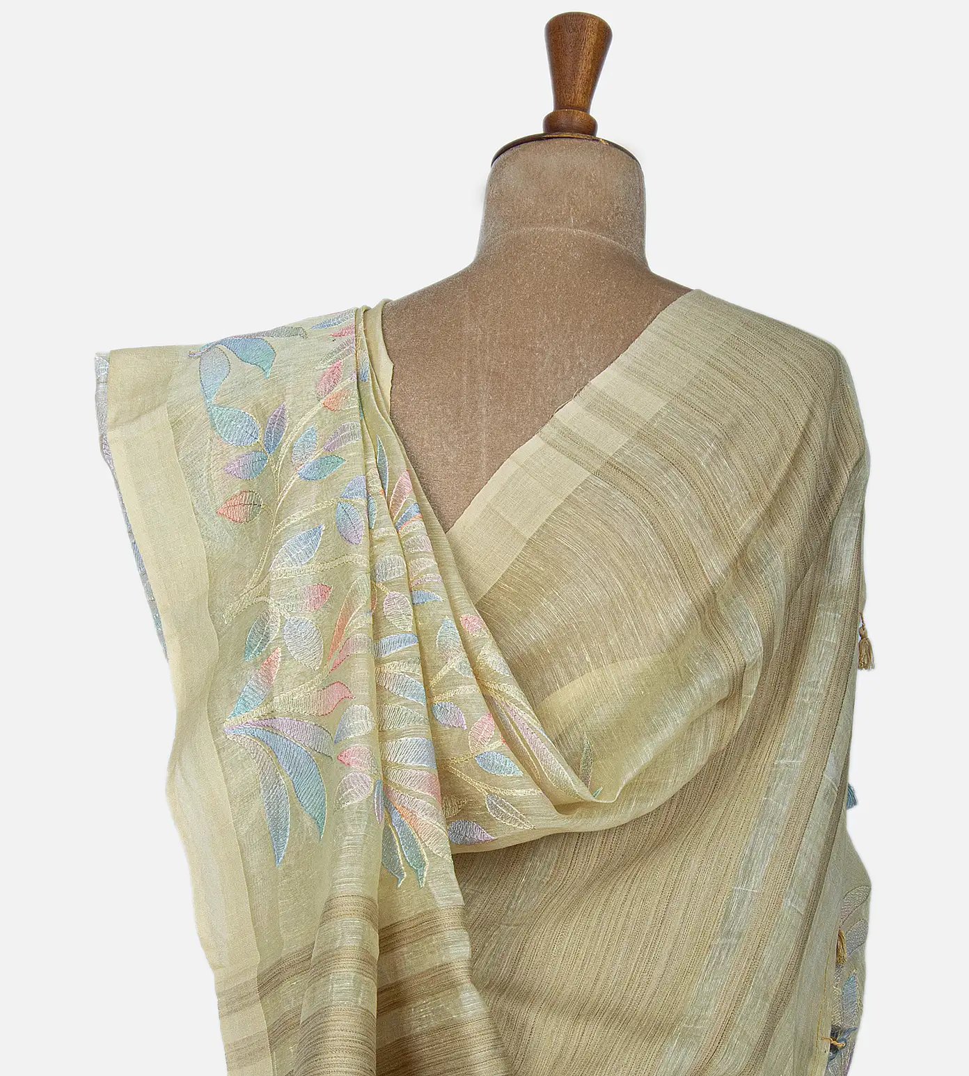 Creme Linen Saree3