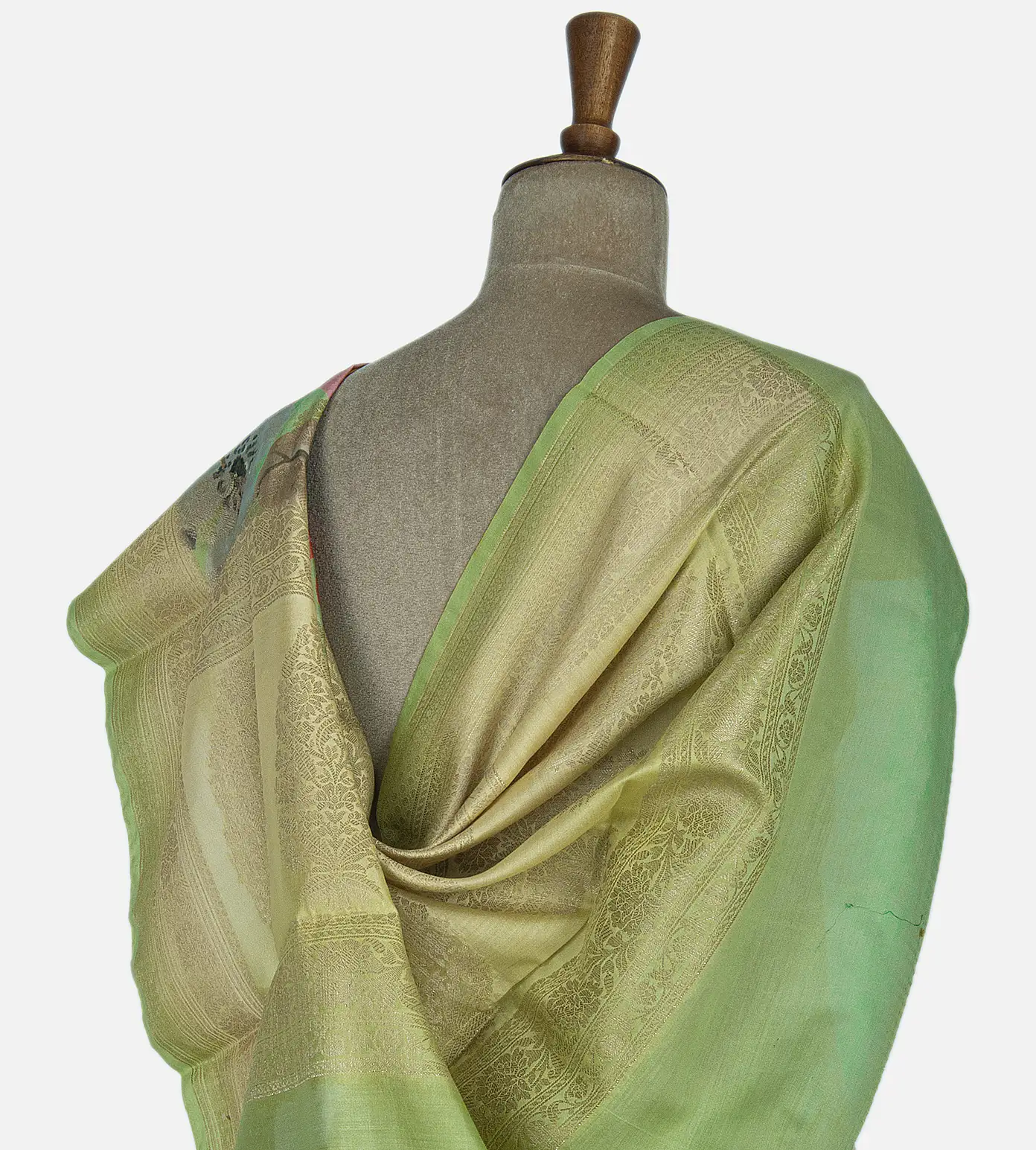 Pastel Green Chaniya Silk Saree3
