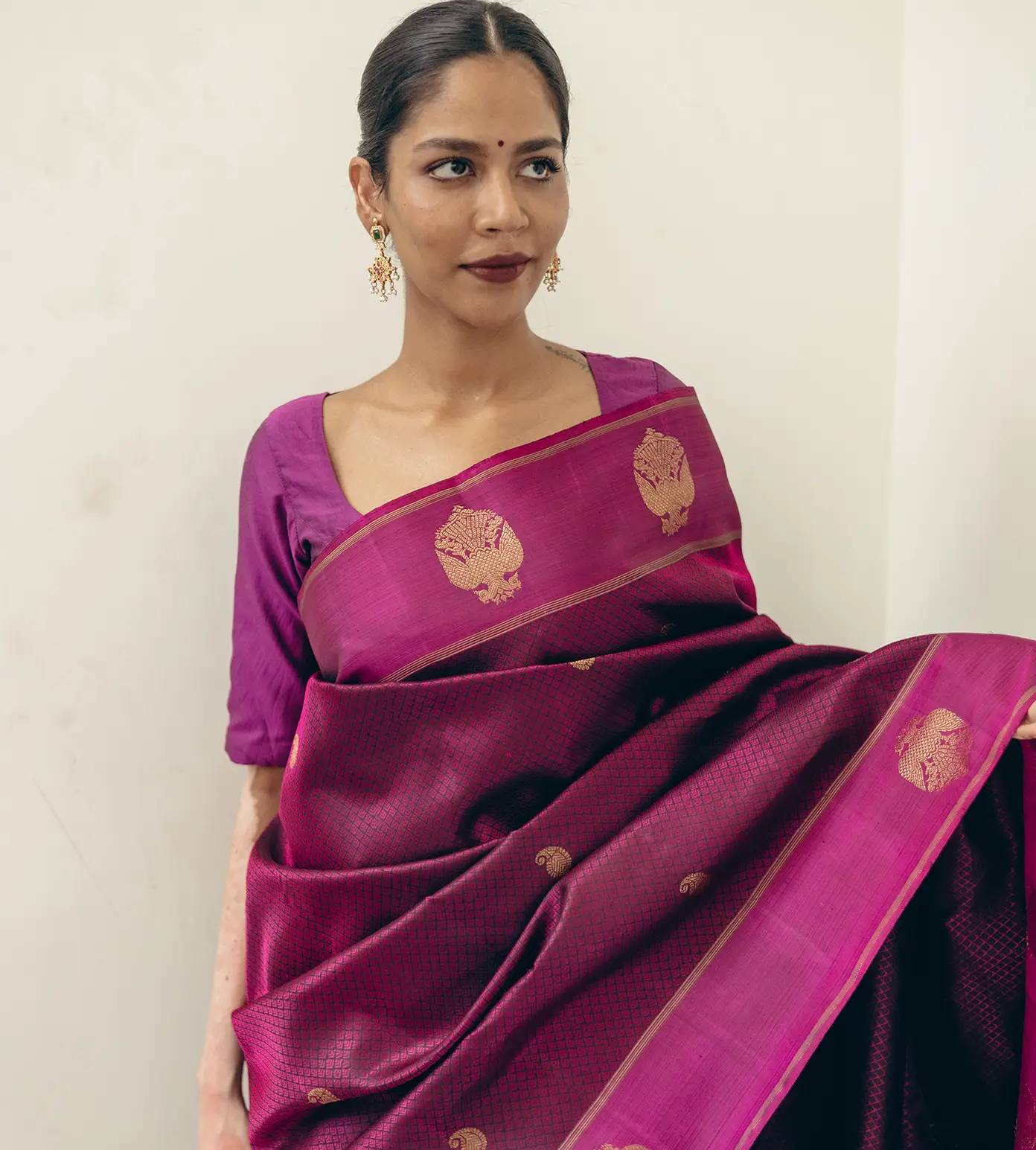 Kanchipuram Silk Oosi Lines And Jaal Purple Saree | Kankatala