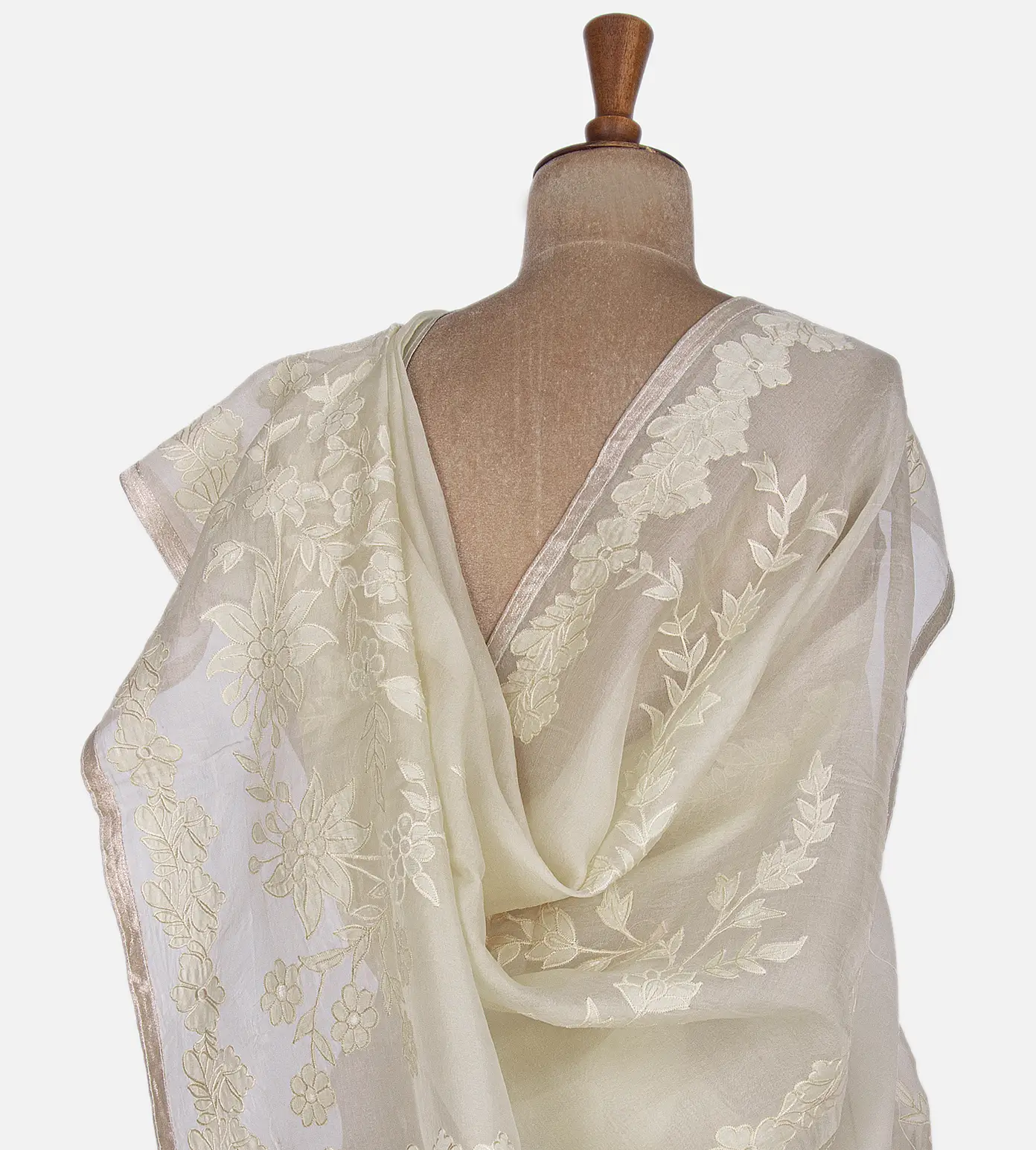 Off-White Organza Saree3