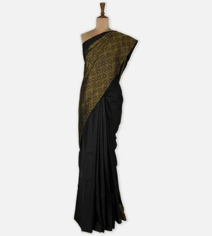 Black Kanchipuram Silk Saree2