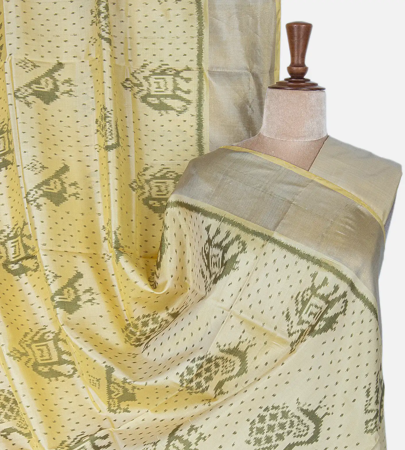 Creme Patola Silk Saree1