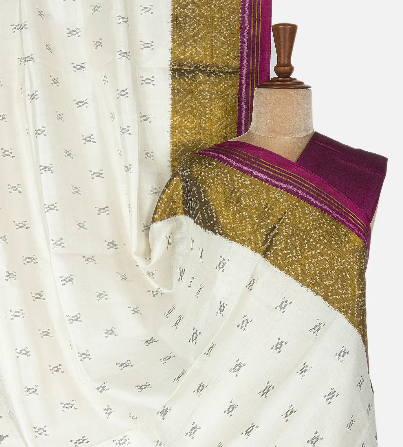 Off-White Patola Silk Saree1