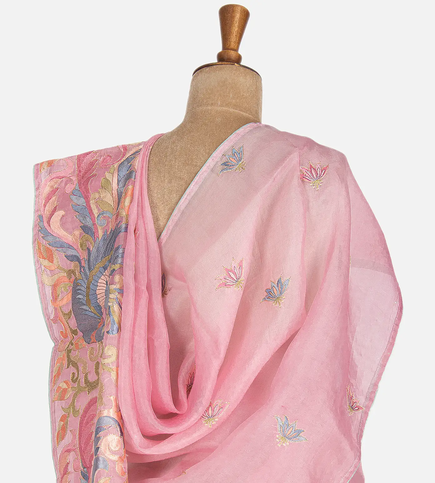 Light Pink Organza Embroidery Saree3