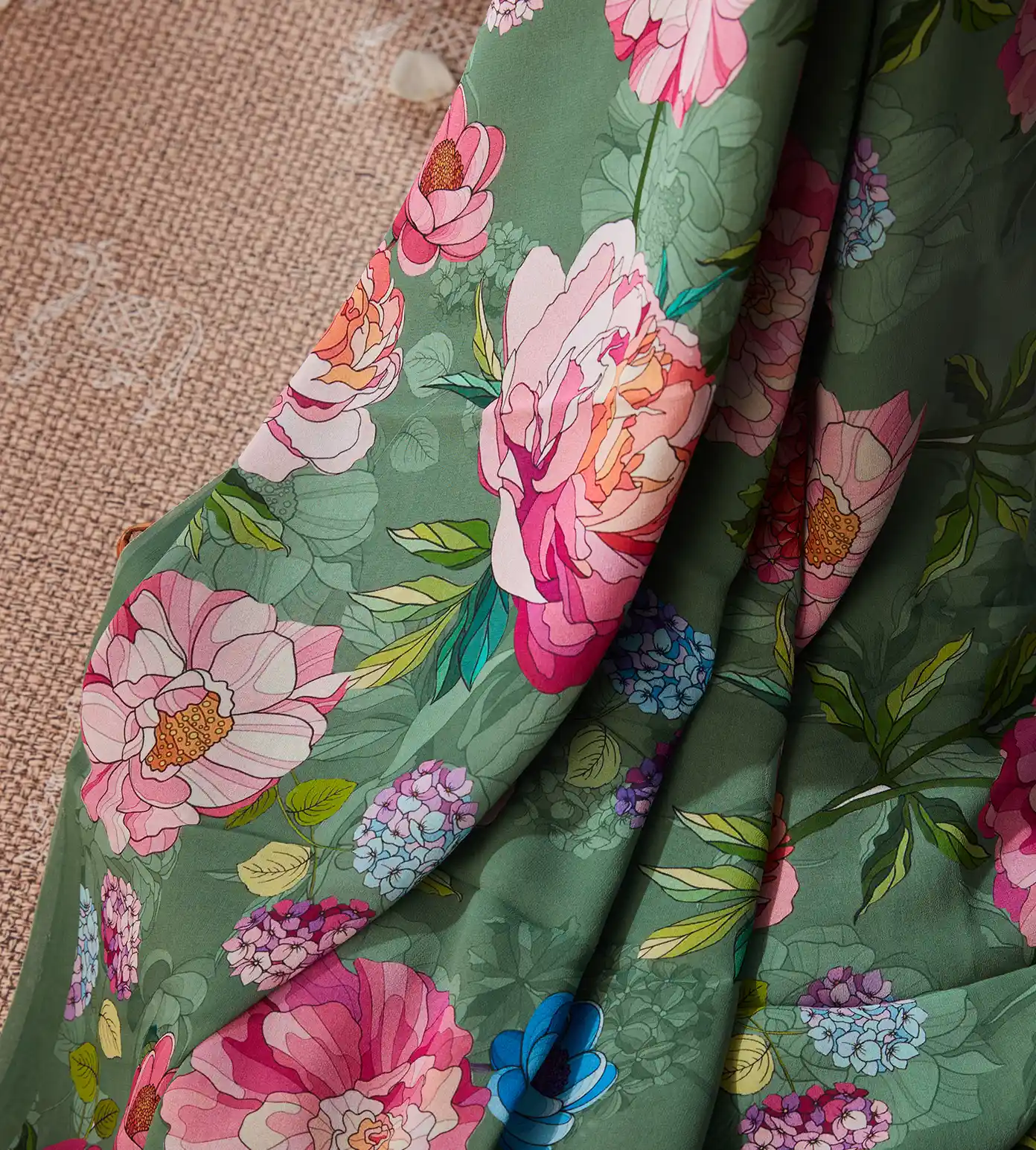 Green Printed Georgette Saree4