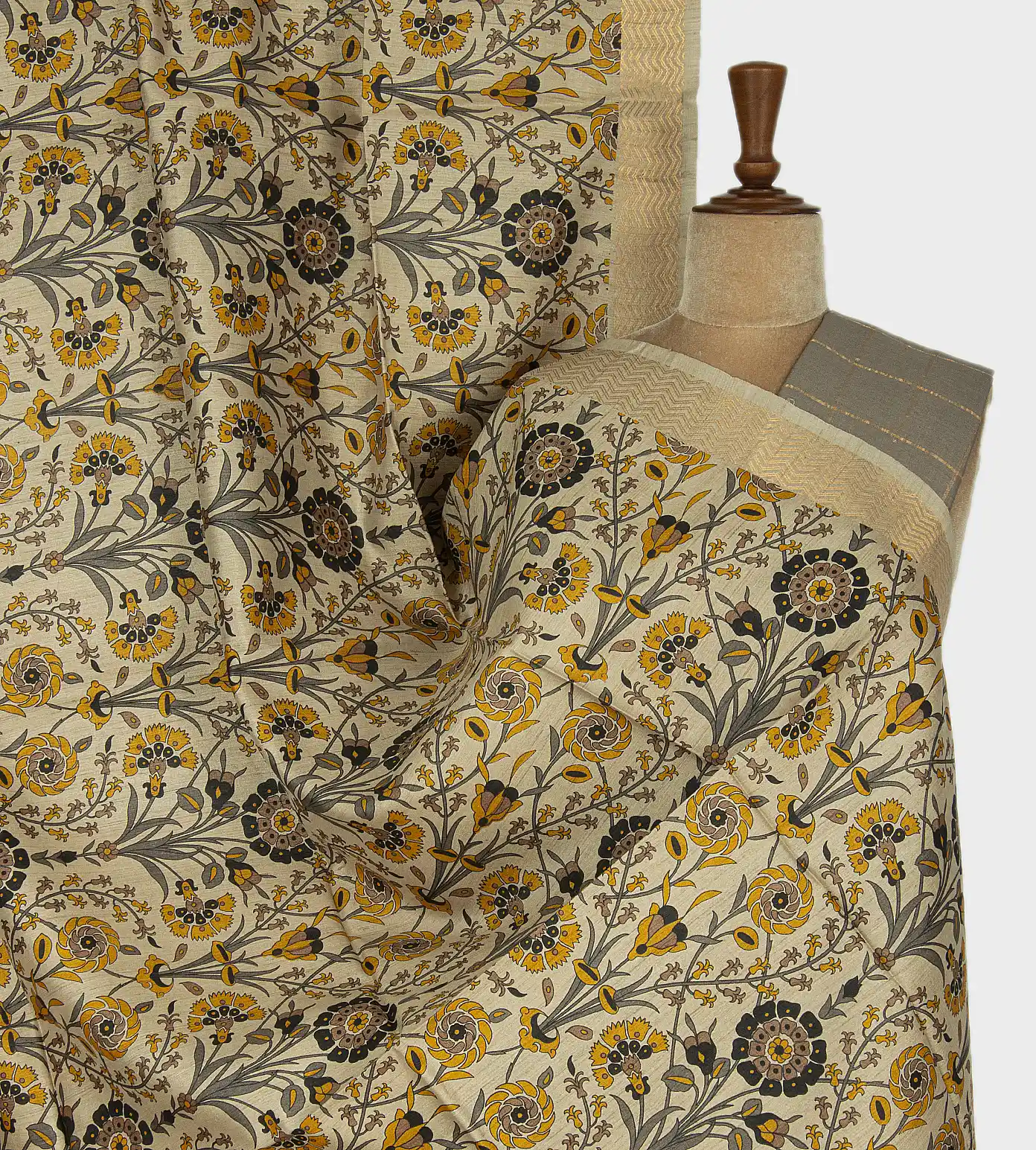 Off-White Tussar Saree1