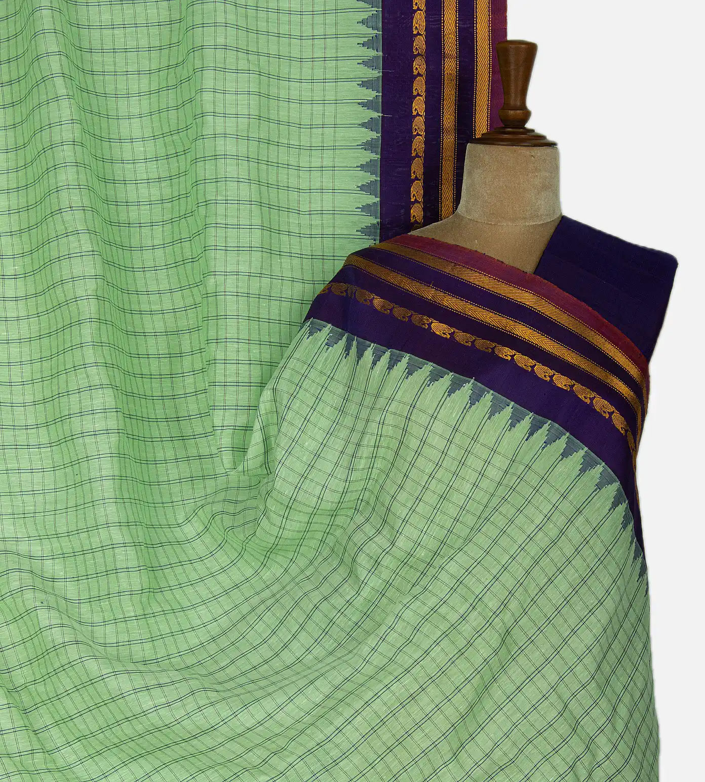 Pastel Green Gadwal Silk Saree1