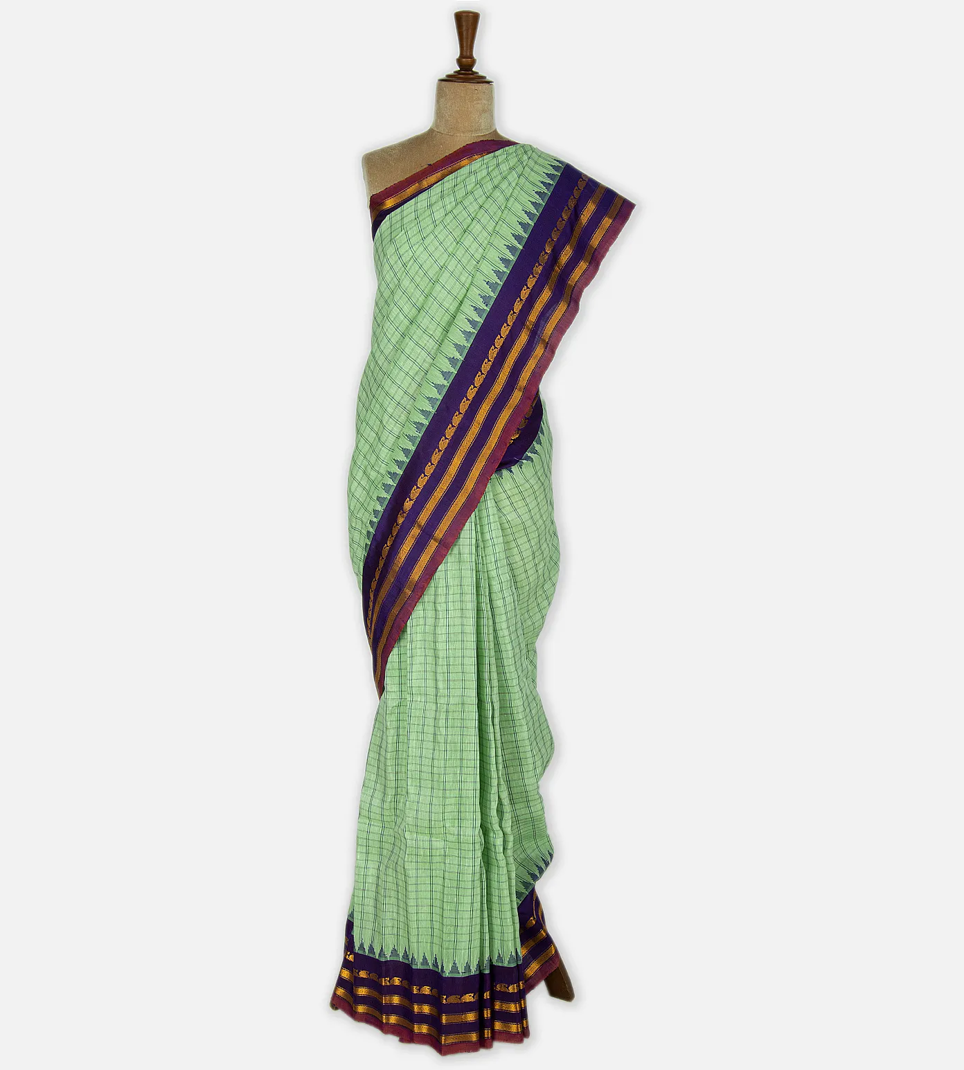 Pastel Green Gadwal Silk Saree2