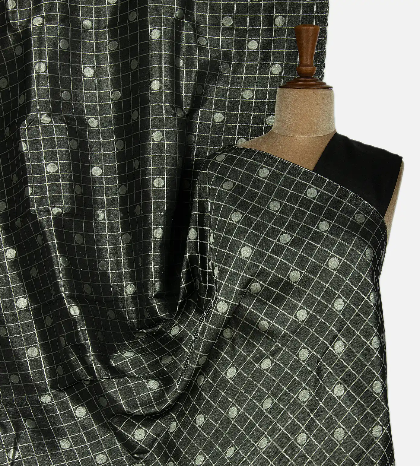 Black Kanchipuram Silk Saree1
