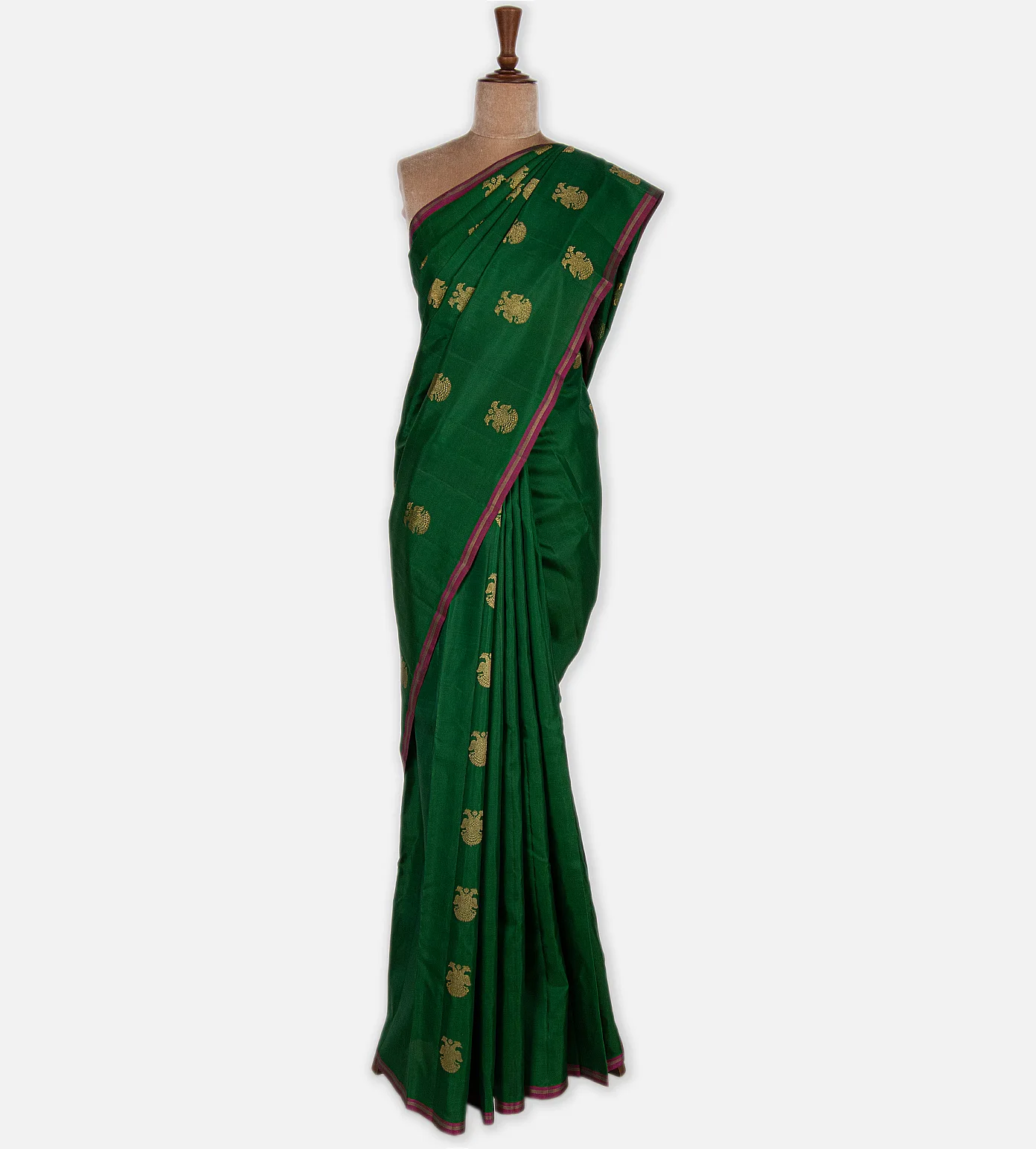 green-kanchipuram-silk-saree-b1045521-b