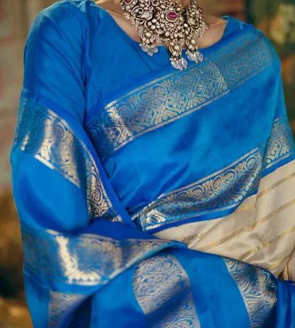 Off-White Kanchipuram Silk Saree3