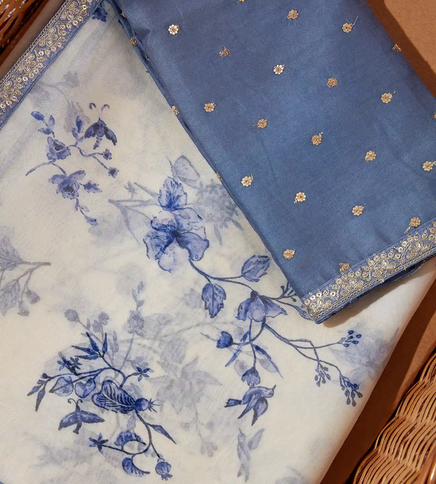 Off-White Organza Saree5