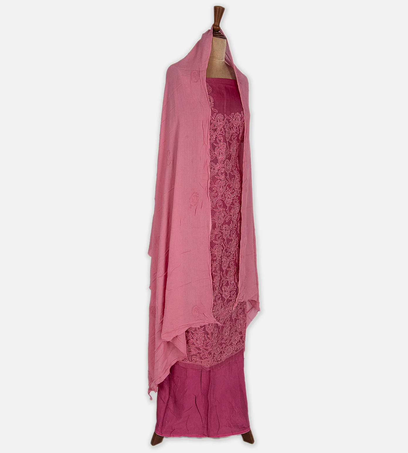 Pink Organza Embroidery Salwar3