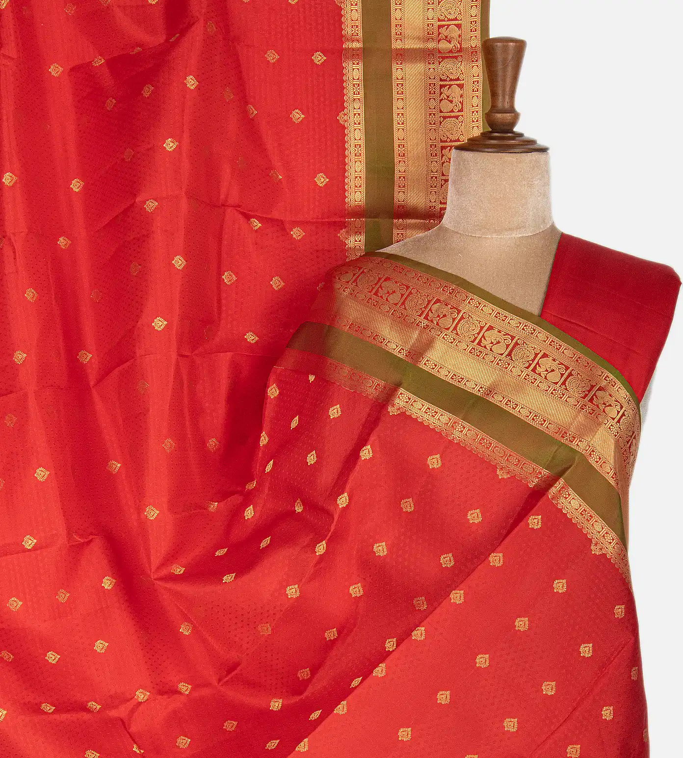 red-soft-silk-saree-b1045072-a