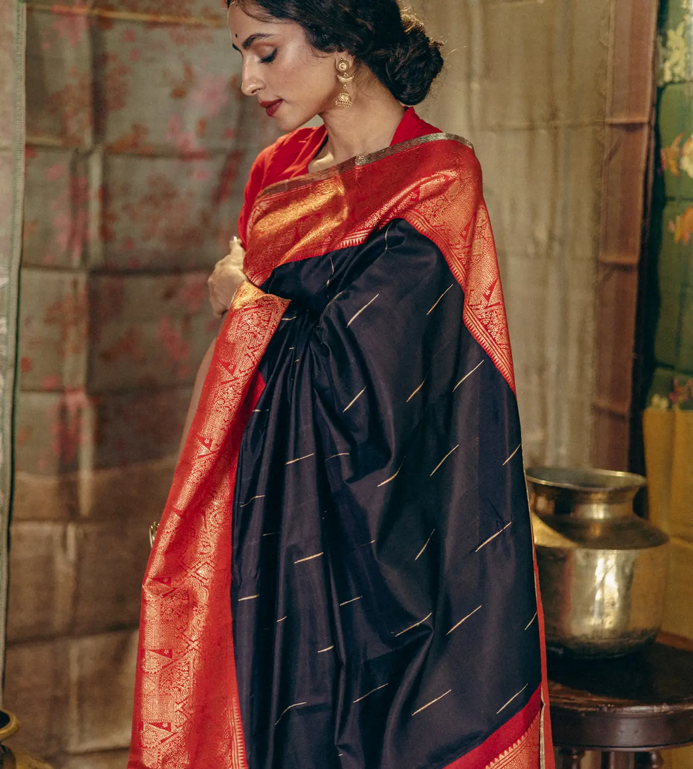 black-kanchipuram-silk-saree-b1249588-d