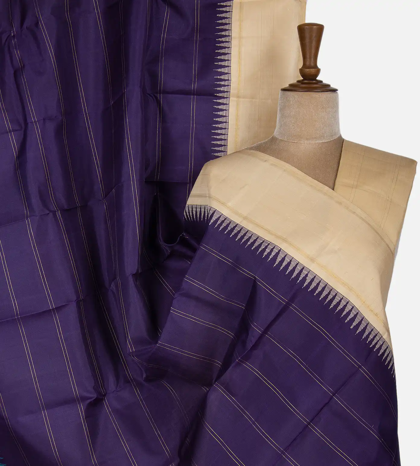 Deep Blue Kanchipuram Silk Saree1