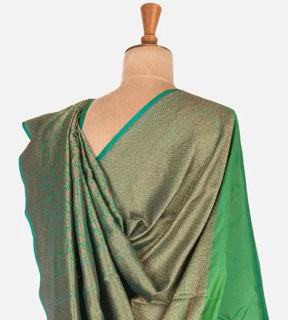 Peacock Green Banarasi Silk Saree3