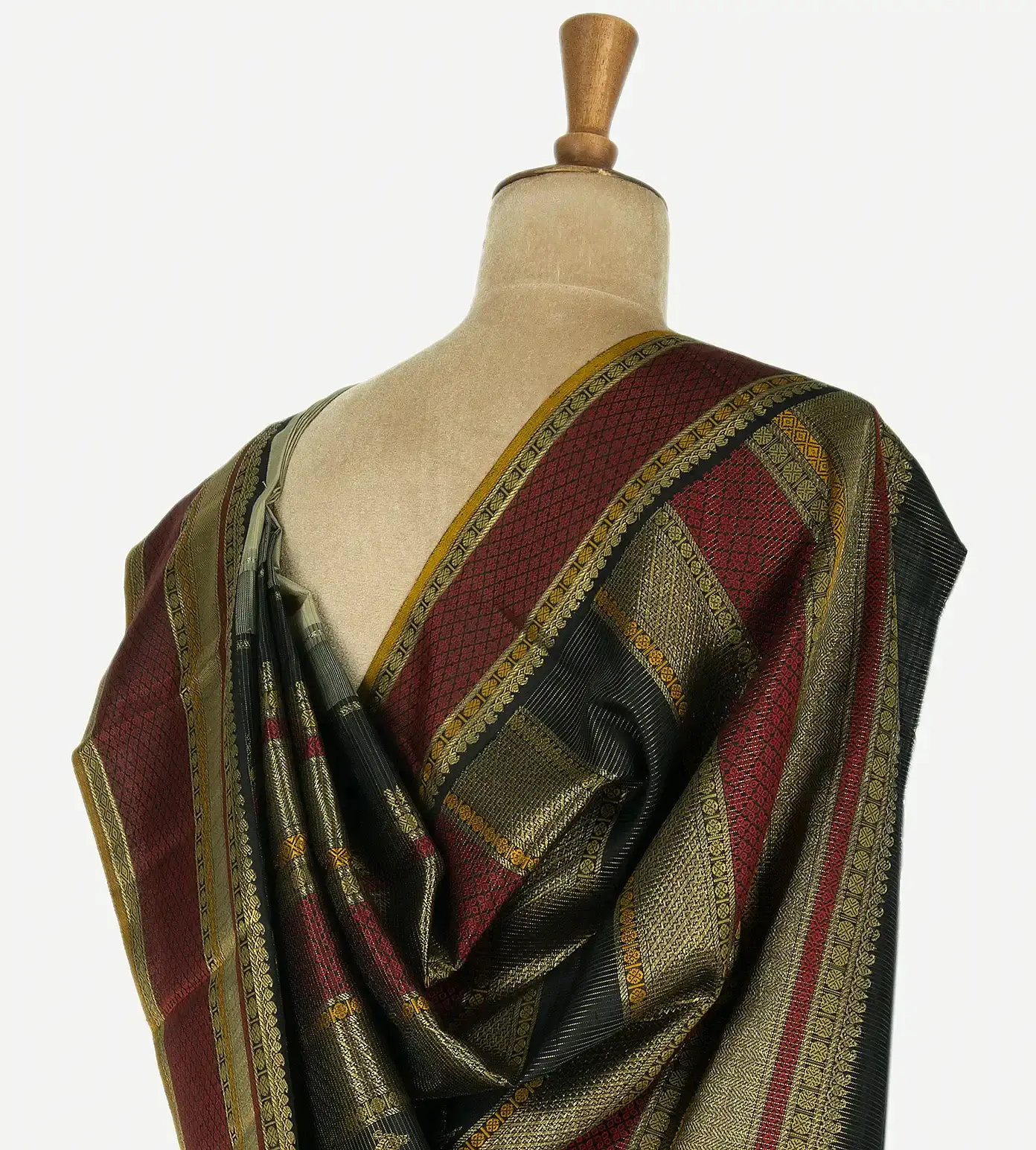 Green Kanchipuram Silk Saree3