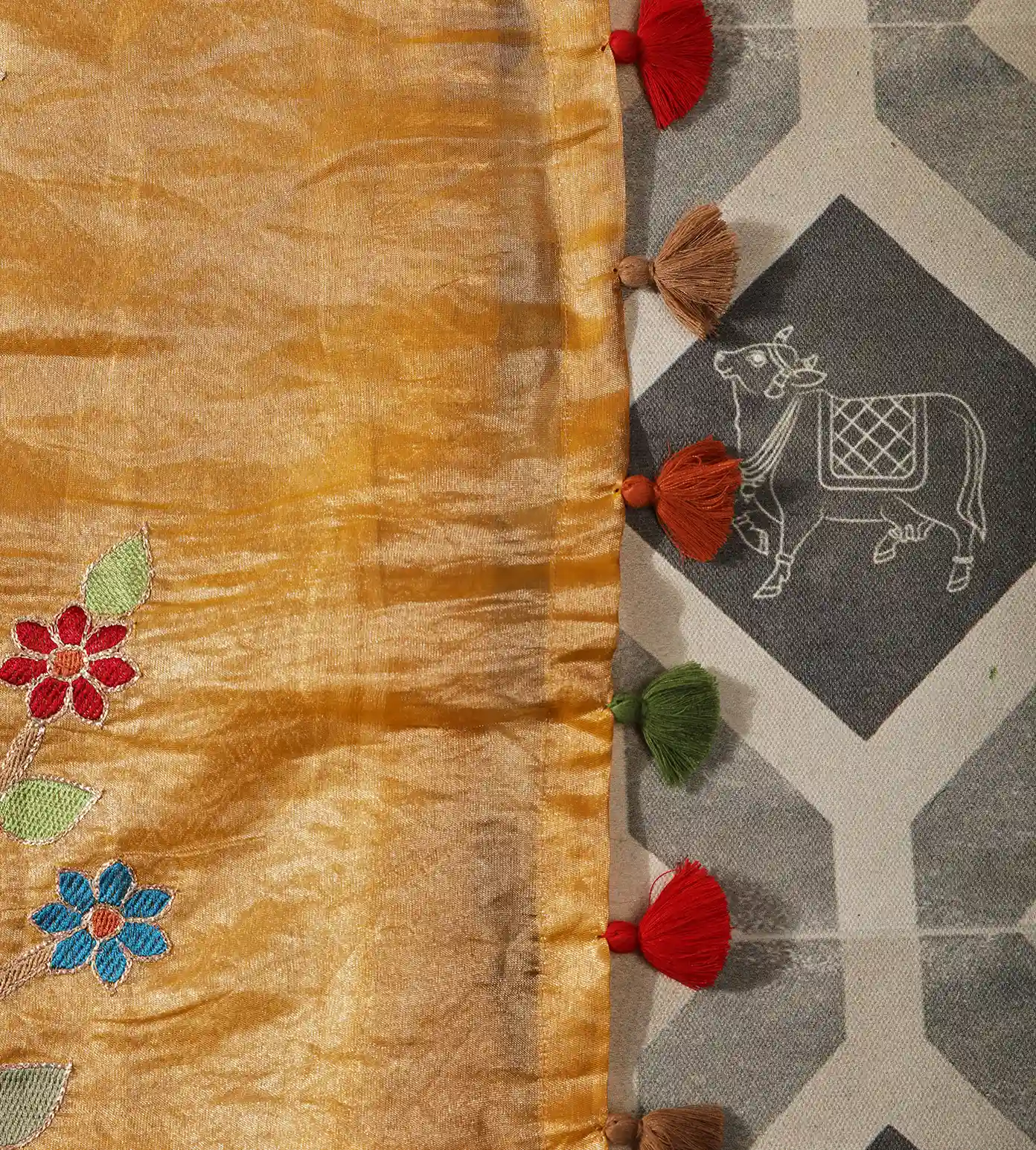 yellow-organza-saree-b1148828-e