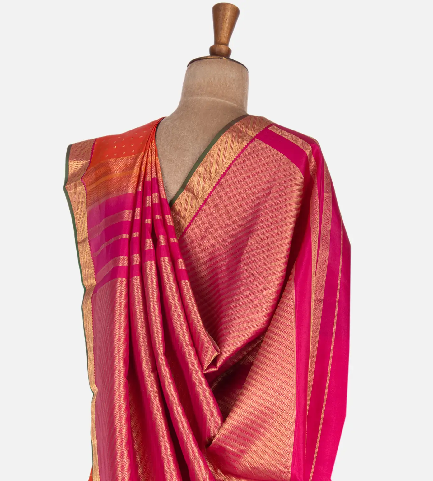 Orangeish Pink Soft Silk Saree3