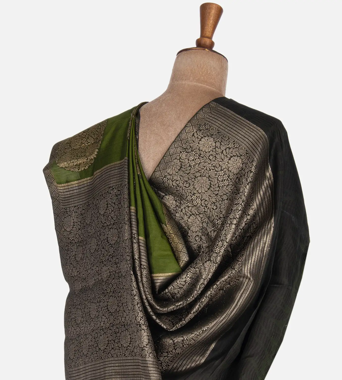 Green Chaniya Silk Saree3