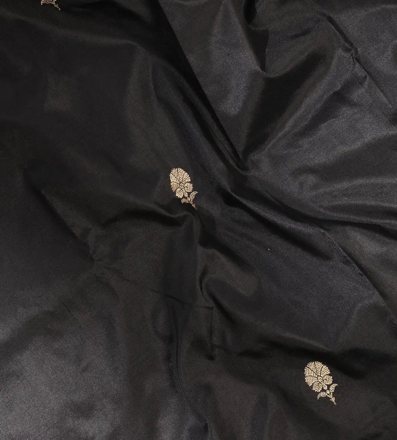 Black Banarasi Silk Saree2
