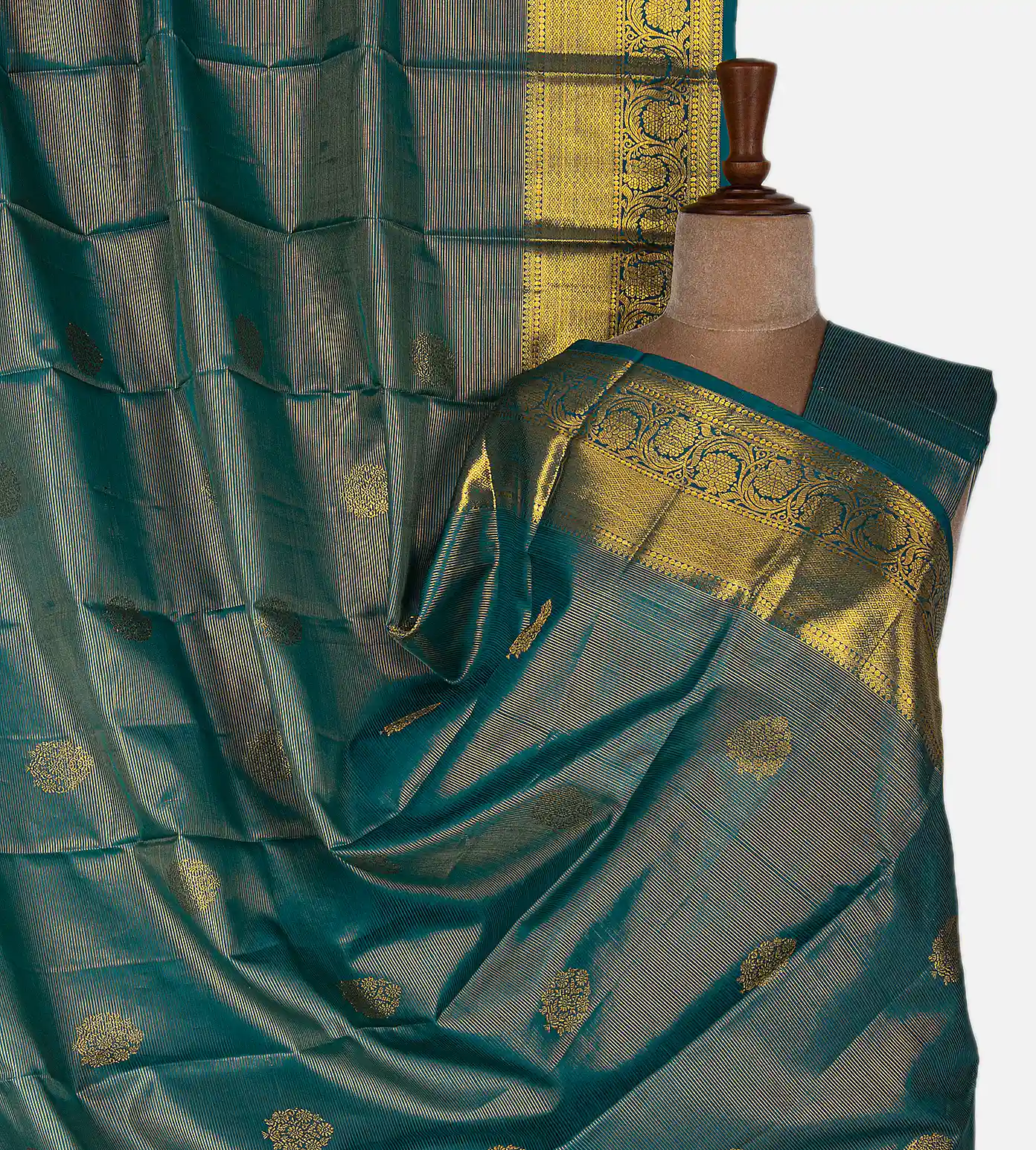 Buy Emerald Green Kanchipuram Silk Saree