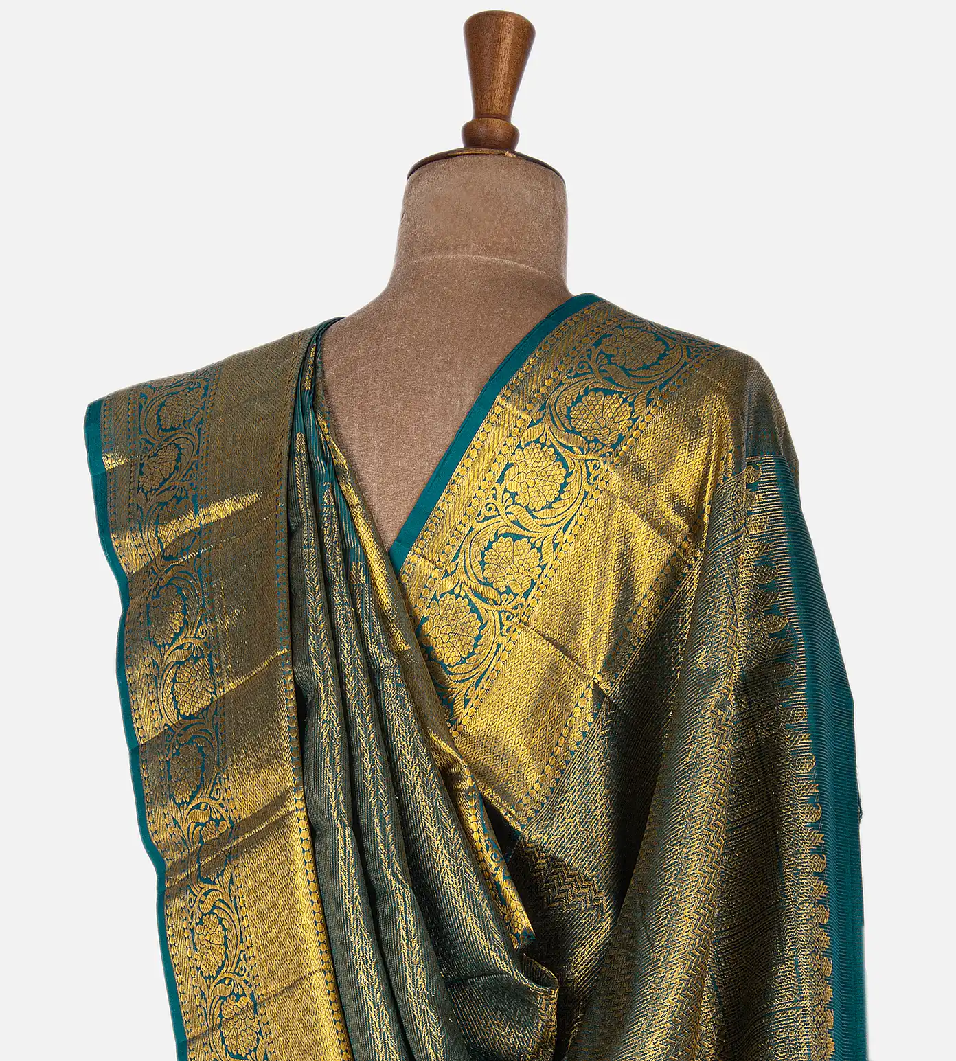 emerald-green-kanchipuram-silk-saree-b1045084-c