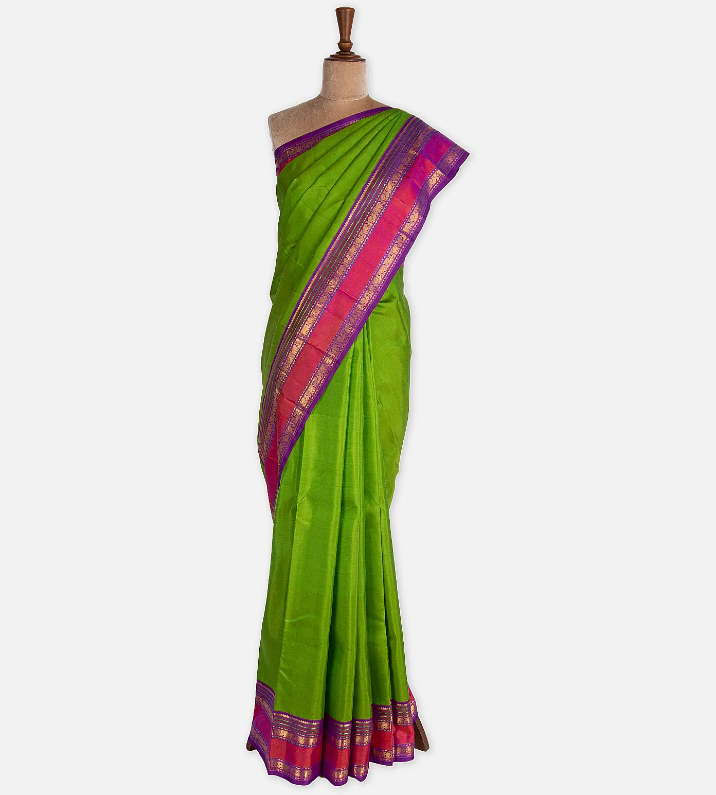 light-green-kanchipuram-silk-saree-b1147928-b