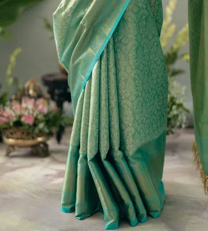 Green Kanchipuram Silk Tissue Saree4