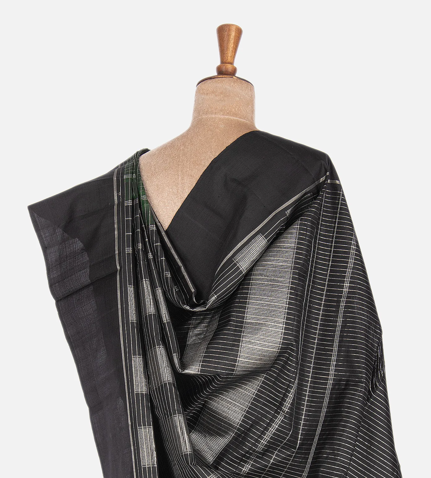 Green Kanchipuram Silk Saree3