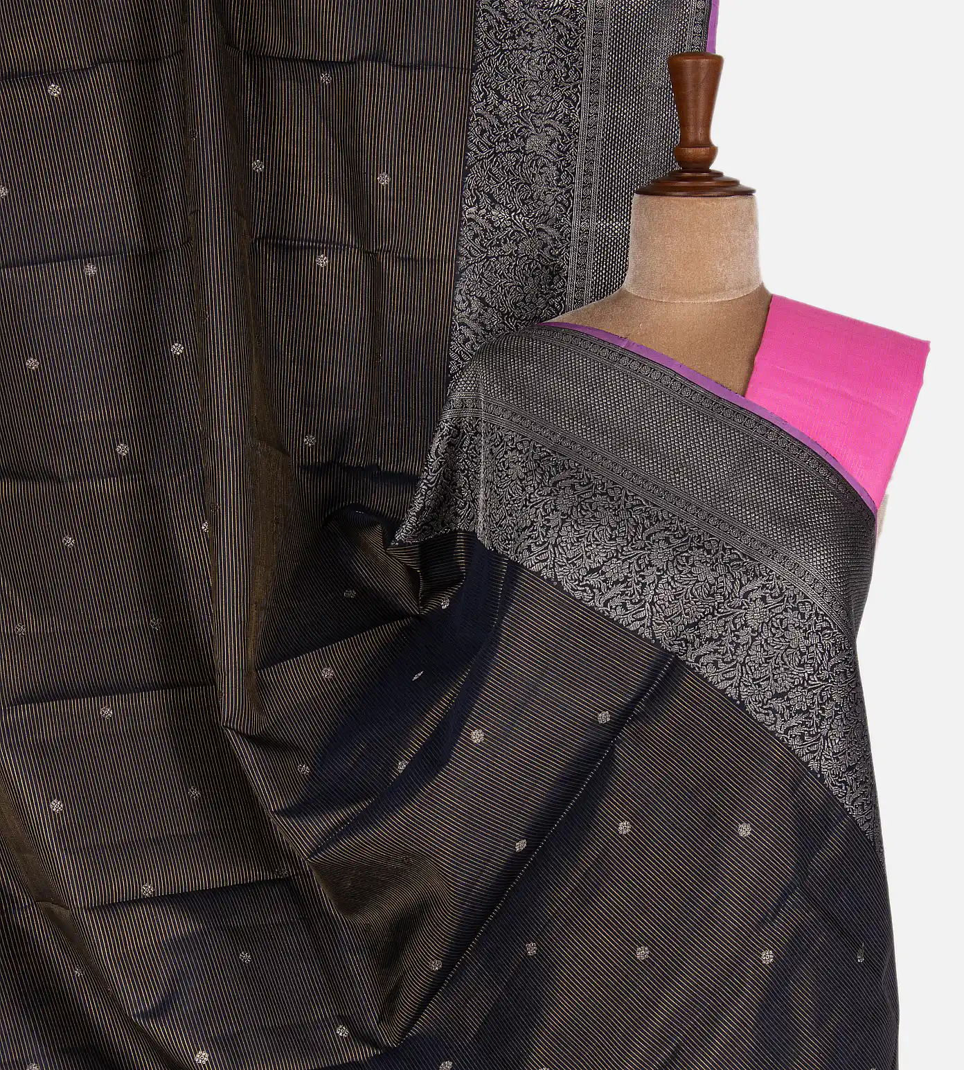 black-kanchipuram-silk-saree-c0151636-a