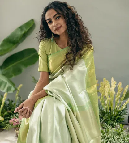 Green kanchipuram Silk Saree3