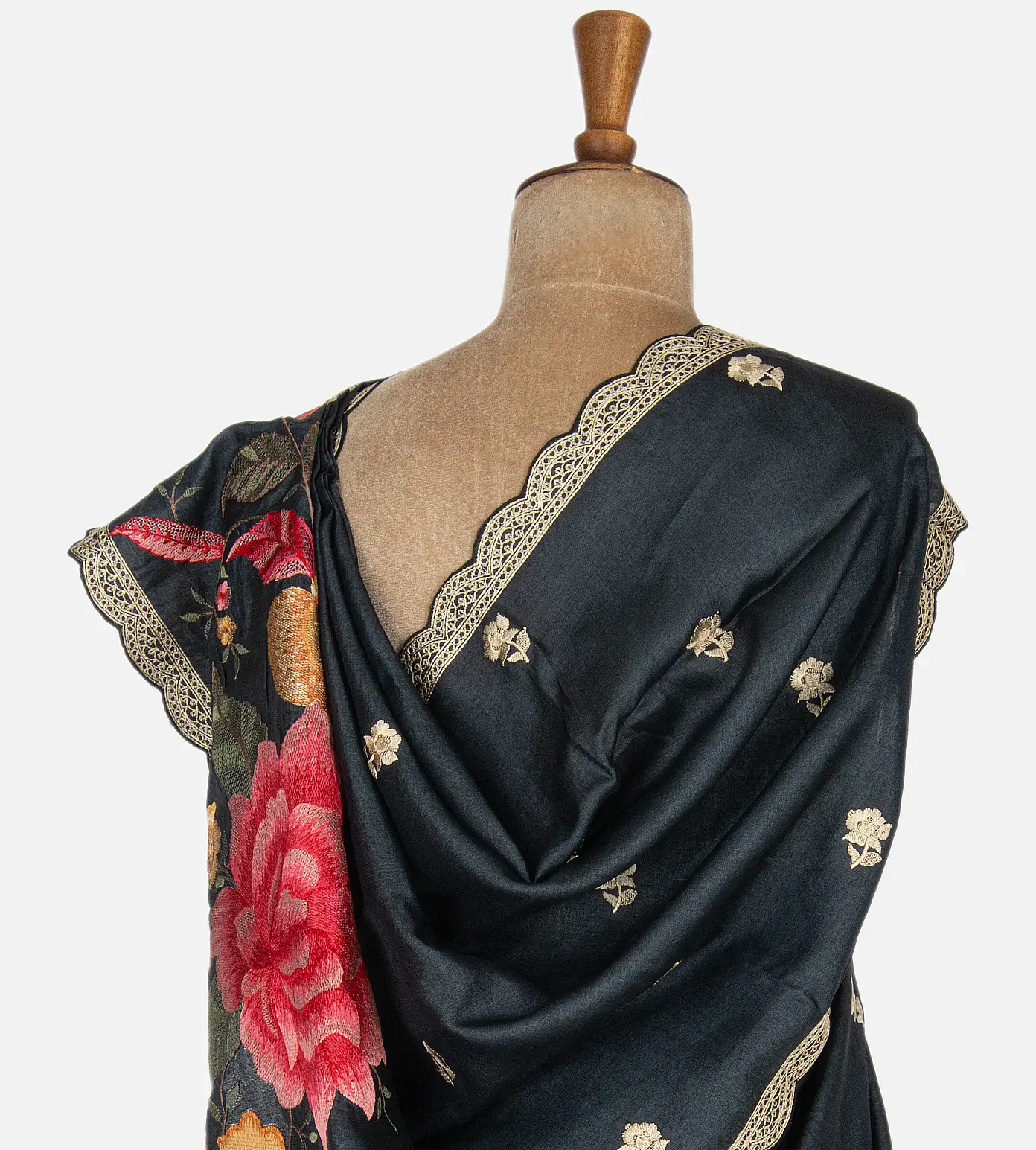dark-grey-tussar-saree-c0152644-c
