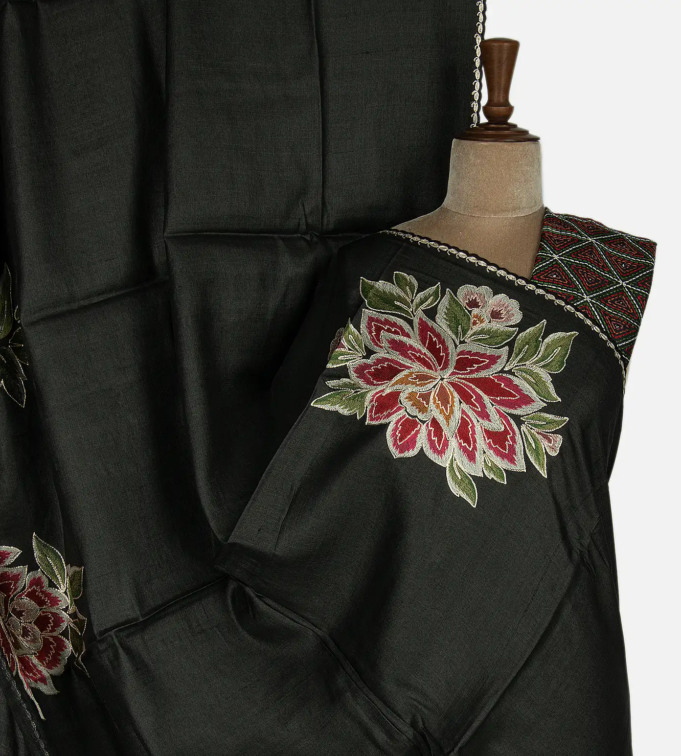 black-tussar-saree-c0152252-a