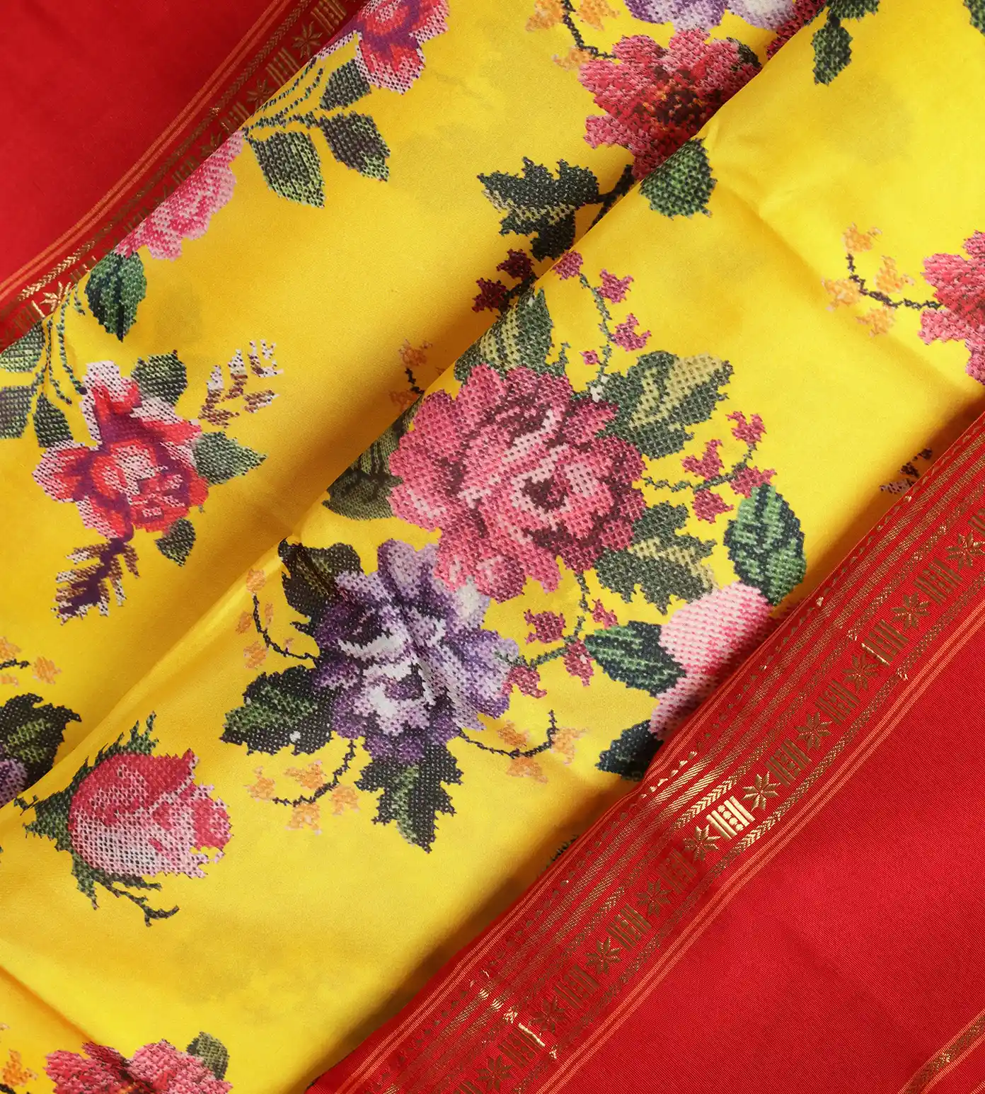 yellow-soft-silk-saree-c0150780-d