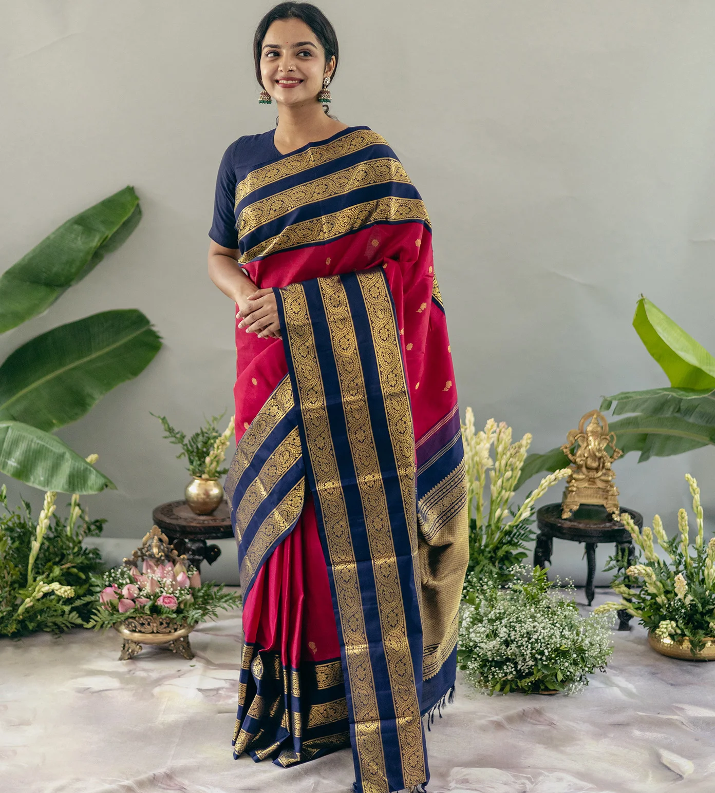 crimson-red-kanchipuram-silk-saree-c0151451-b