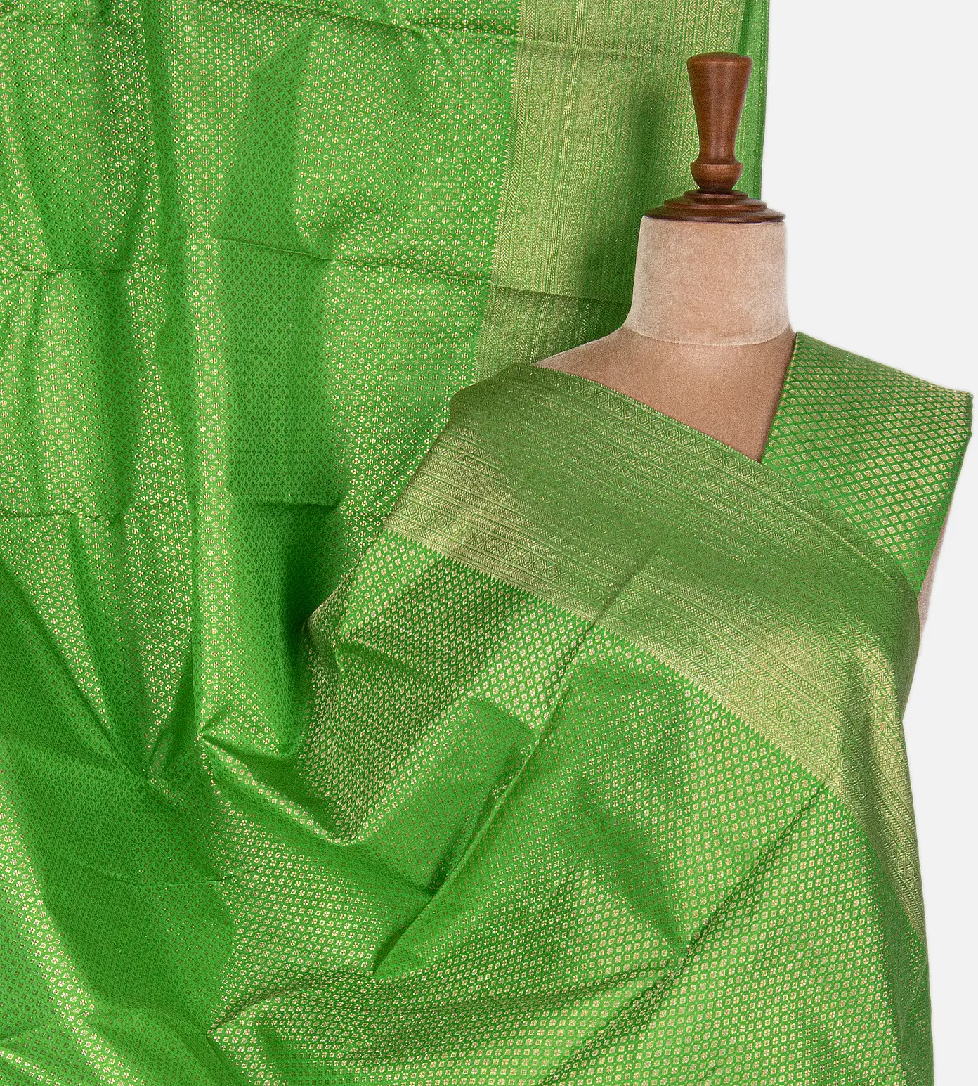 Leaf Green Kanchipuram Silk Saree1