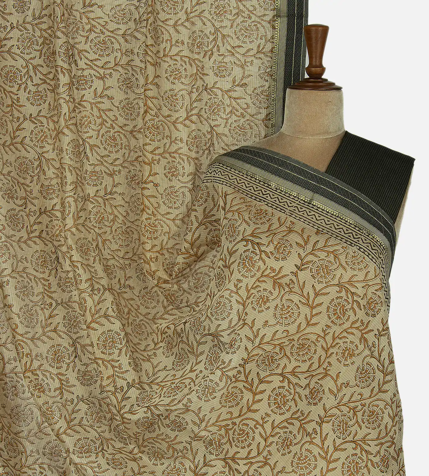 Beige and Off-White Maheshwari Cotton Saree1