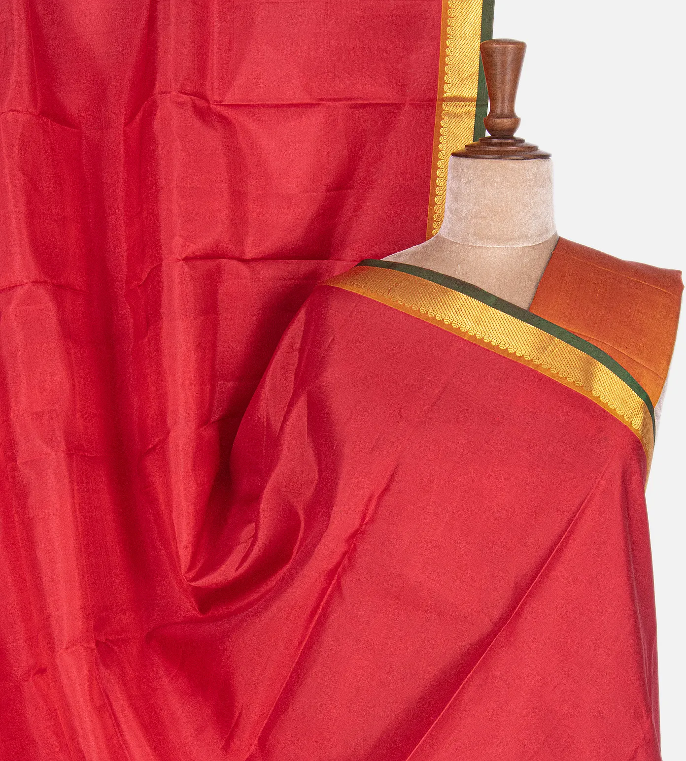 red-kanchipuram-silk-saree-rv26847-a