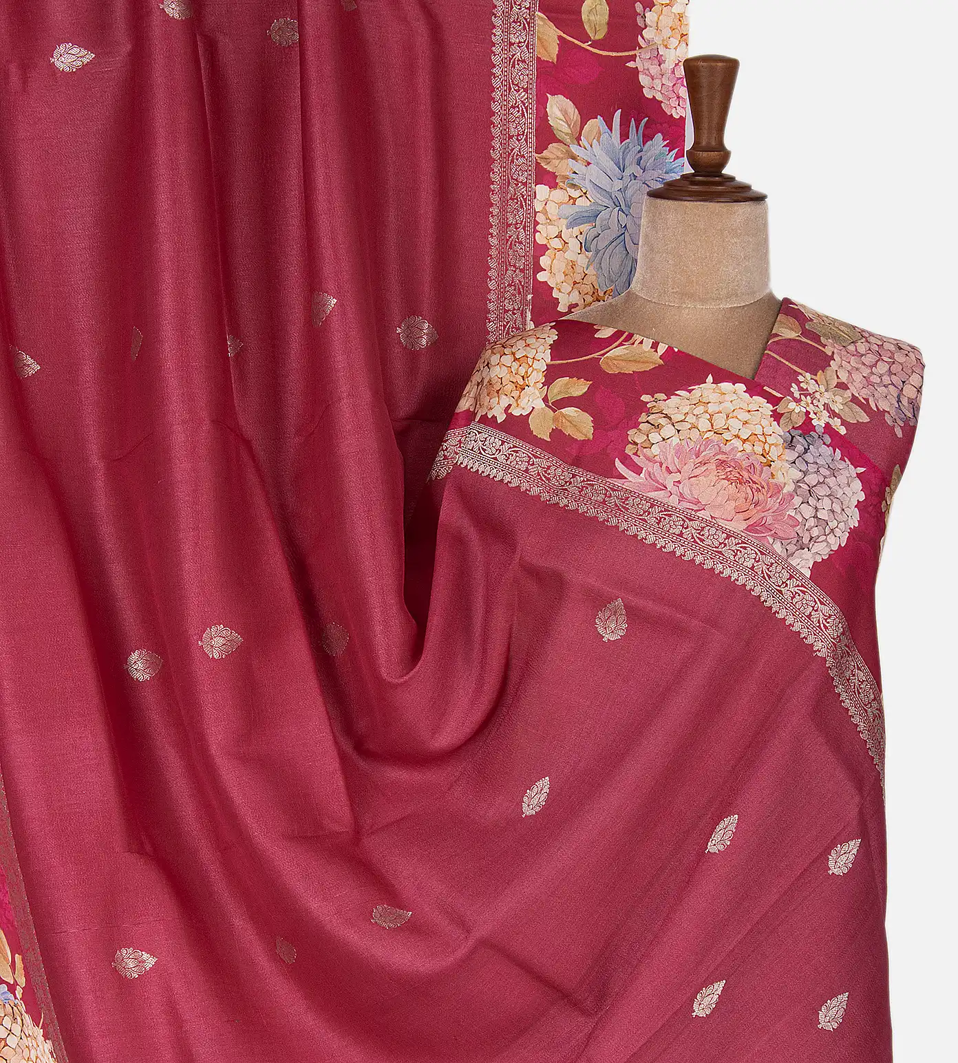 crimson-red-kattan-silk-saree-c0254168-a