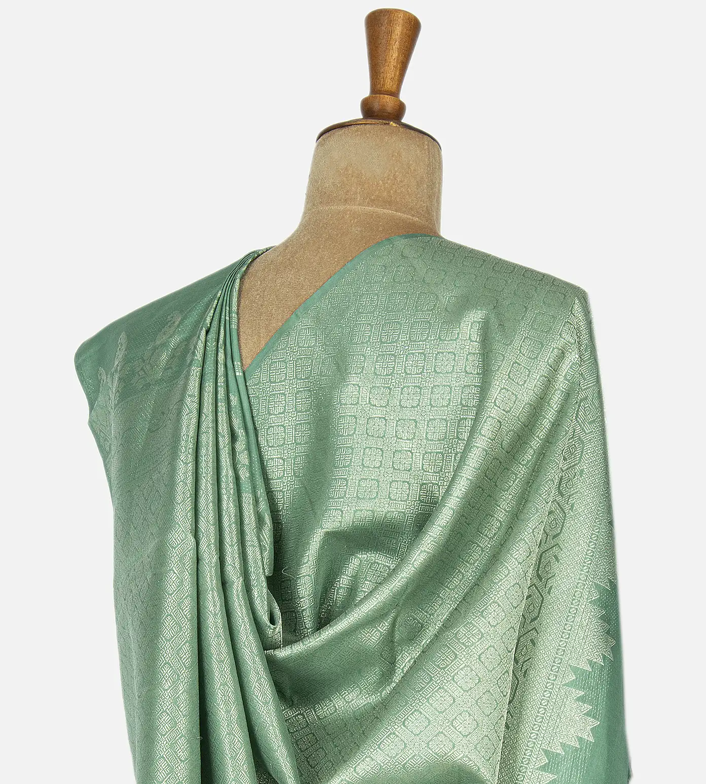 blue-kanchipuram-silk-saree-b1148118-c