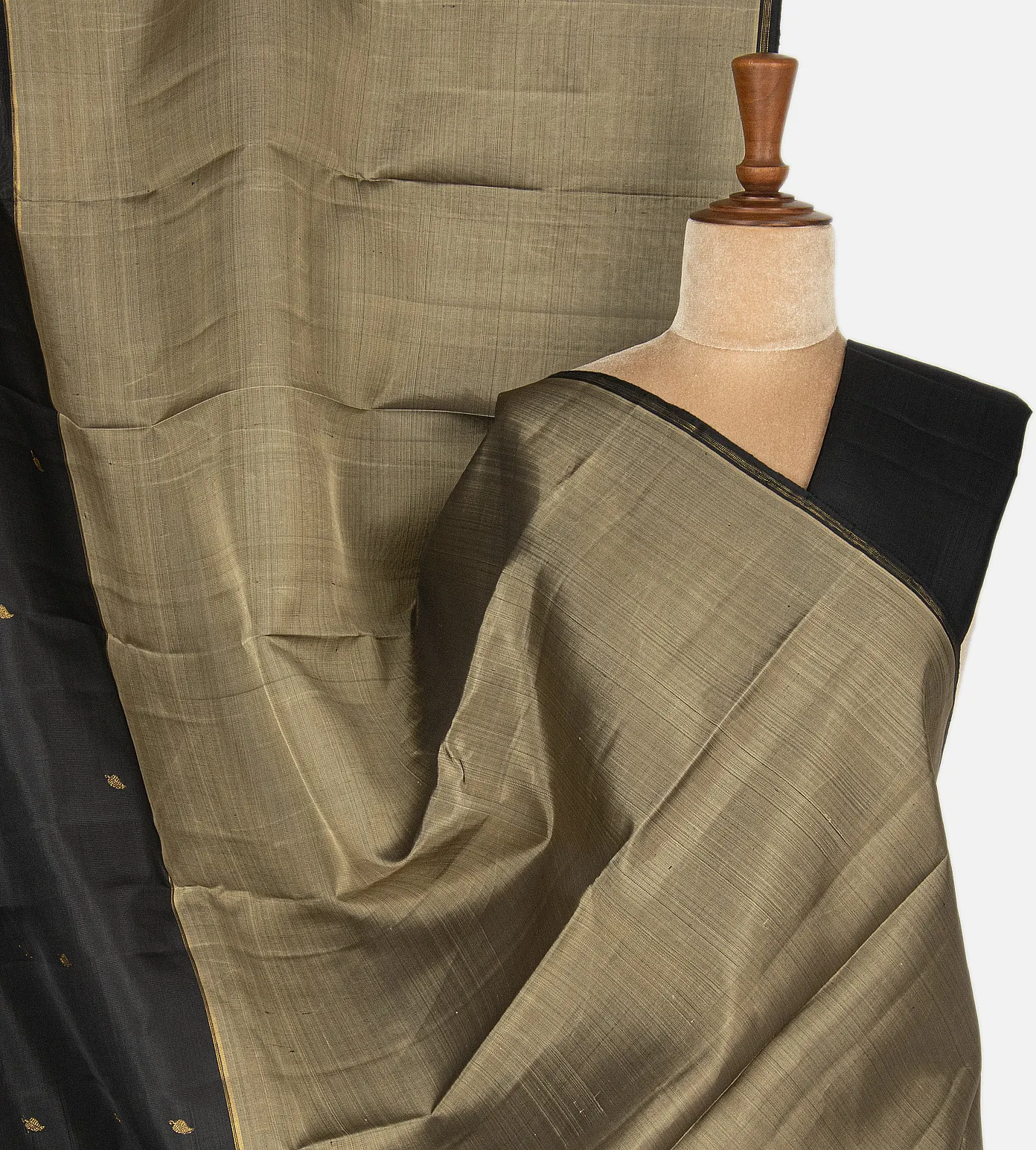 black-and-olive-kanchipuram-silk-saree-c0253349-a