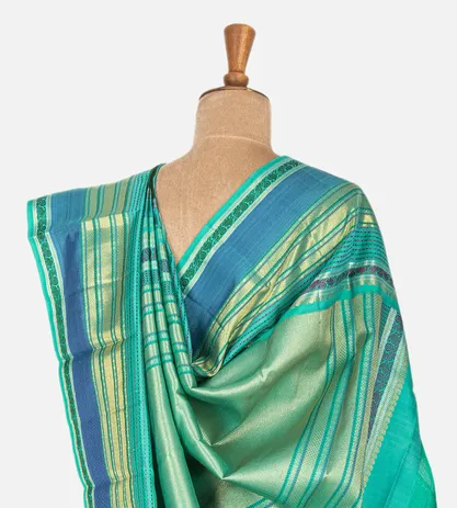 green-kanchipuram-silk-saree-b1250345-c