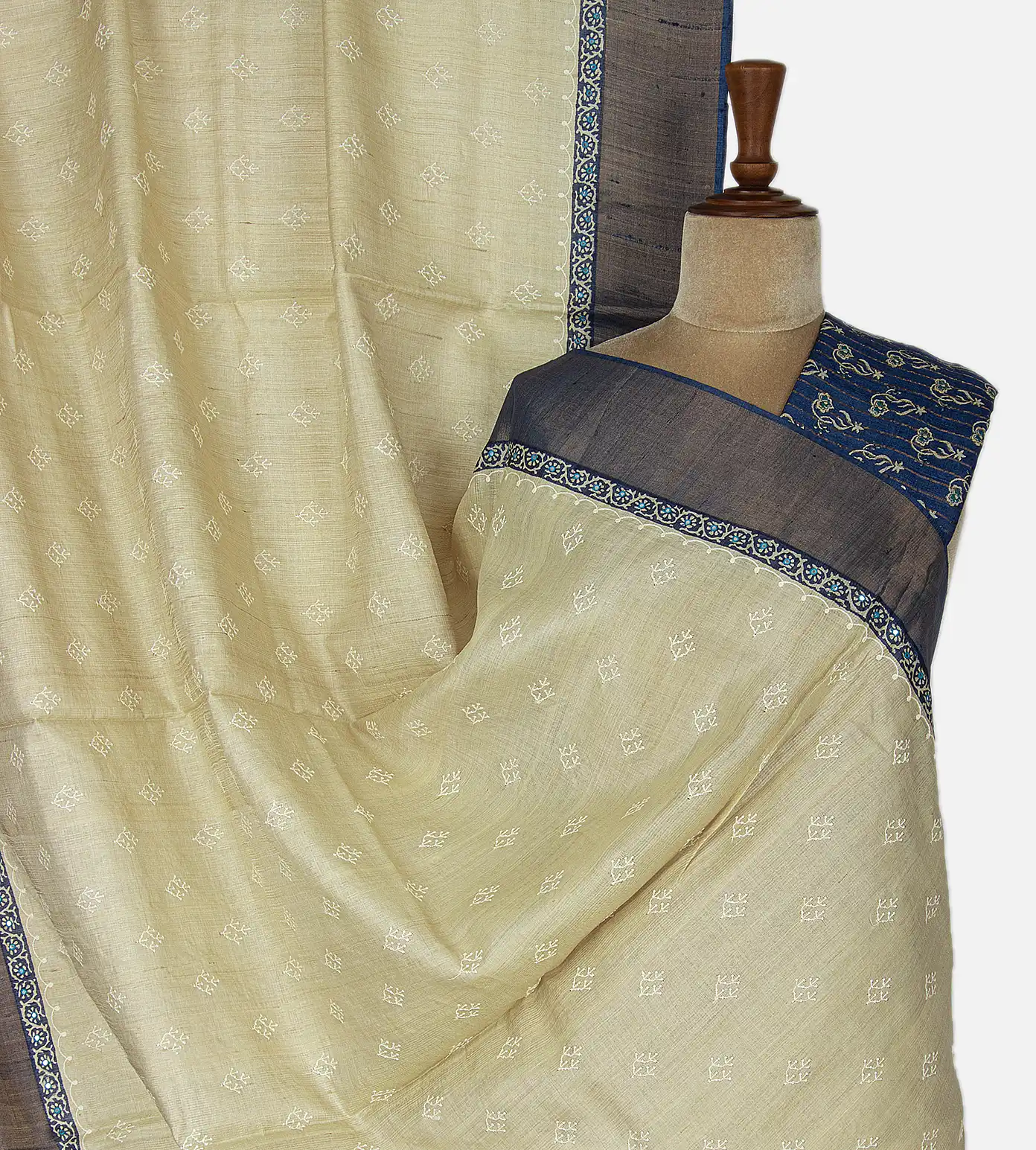 off-white-tussar-saree-c0253576-a