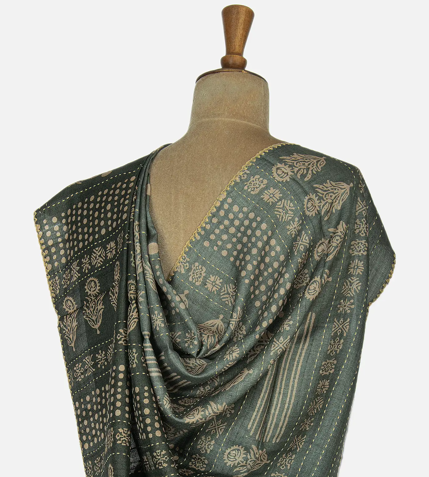 grey-tussar-saree-c0253825-c