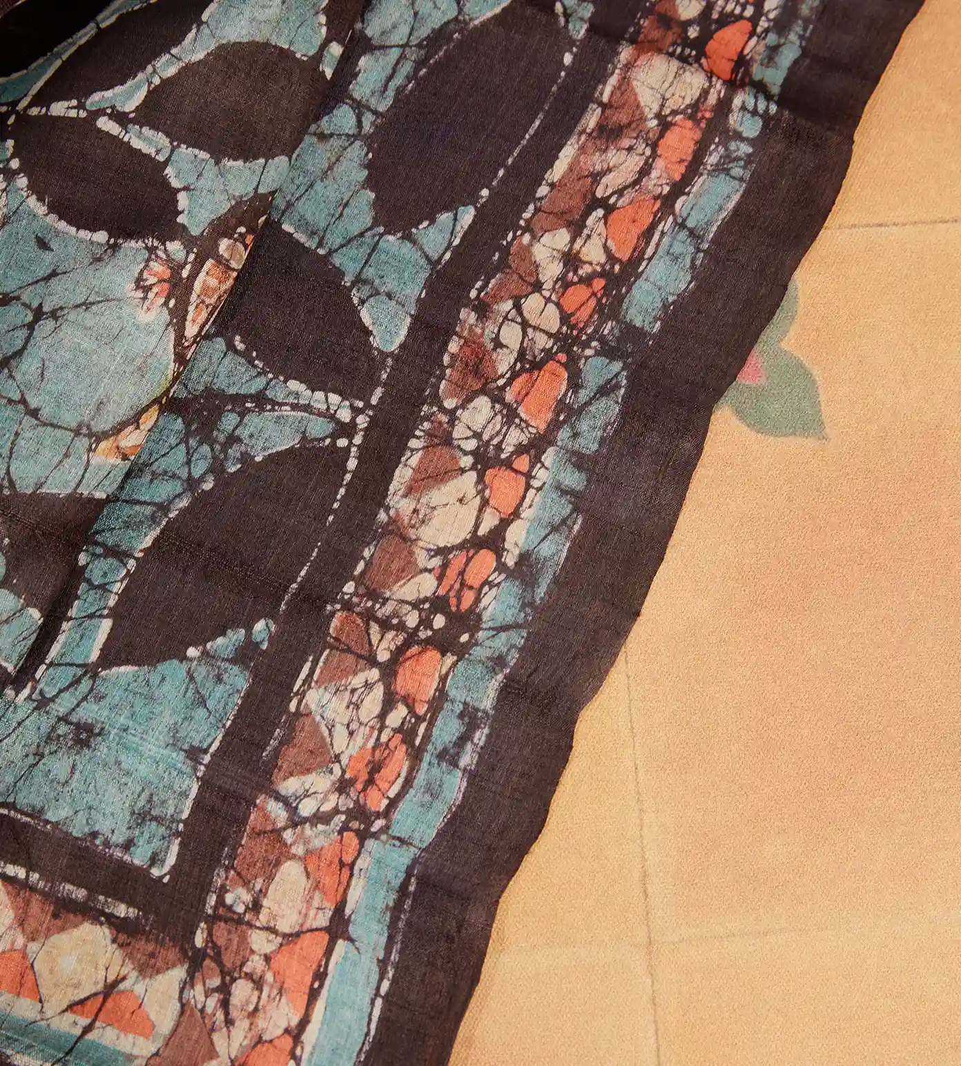 multicolour-batik-tussar-saree-c0355311-d